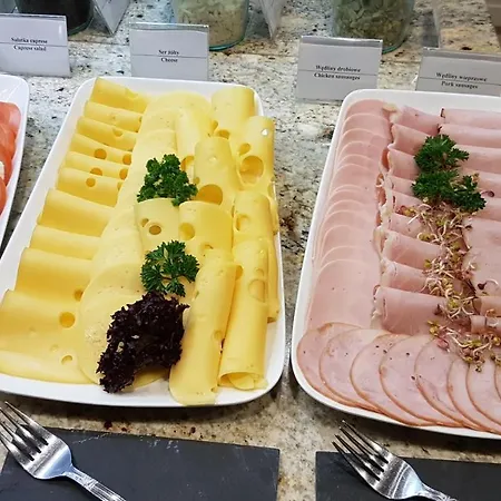 Miejsca Noclegowe I Restauracja Kaminski Hotel Kepno