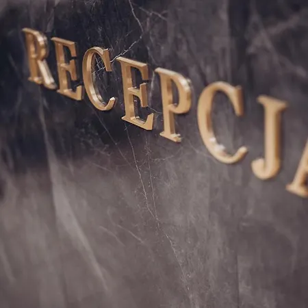 Miejsca Noclegowe I Restauracja Kaminski *