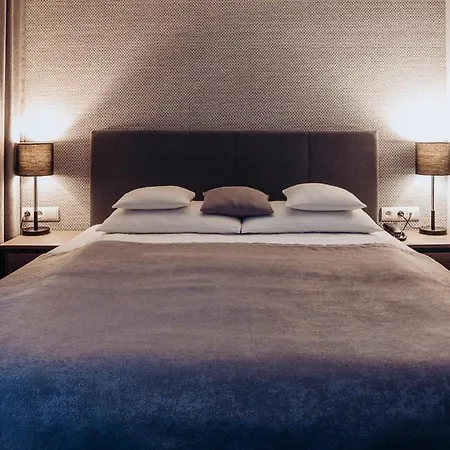 Miejsca Noclegowe I Restauracja Kaminski * Kepno