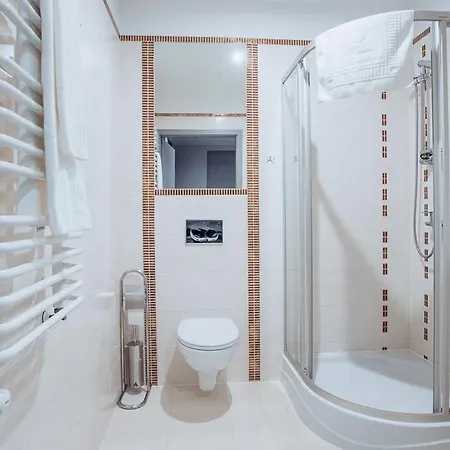 Hotel Miejsca Noclegowe I Restauracja Kaminski Kepno