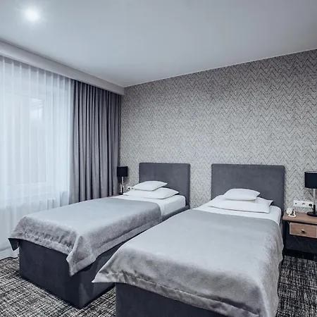 מלון Miejsca Noclegowe I Restauracja Kaminski קפנו