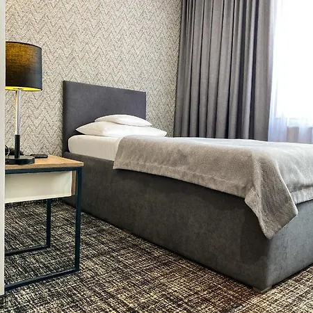 Miejsca Noclegowe I Restauracja Kaminski