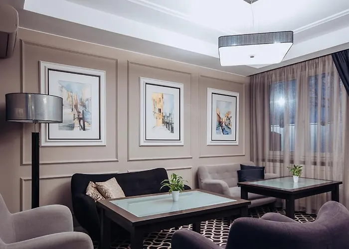 Miejsca Noclegowe I Restauracja Kaminski كيبنو