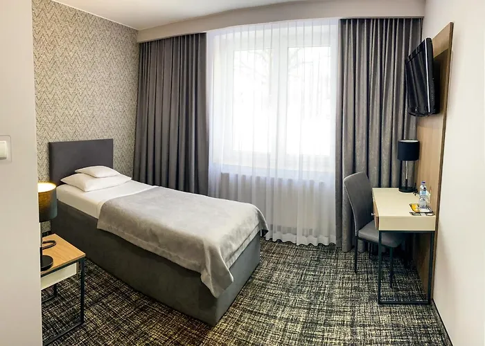 Miejsca Noclegowe I Restauracja Kaminski * Kepno