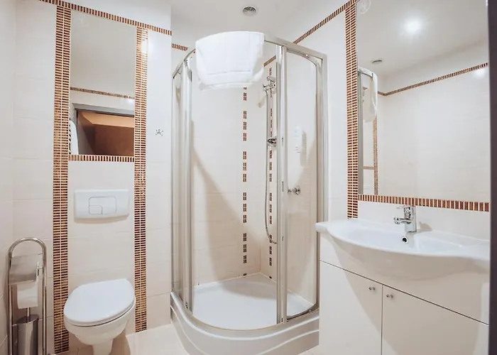 Miejsca Noclegowe I Restauracja Kaminski * Kepno