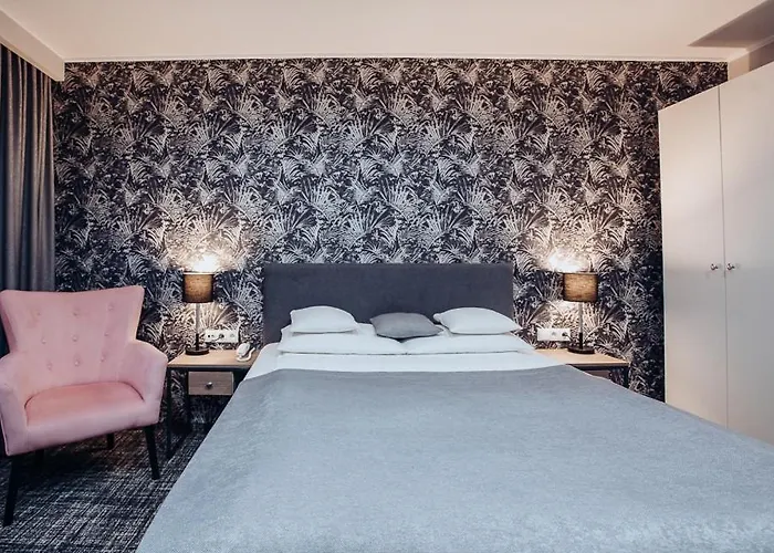 Miejsca Noclegowe I Restauracja Kaminski Hotel Kepno