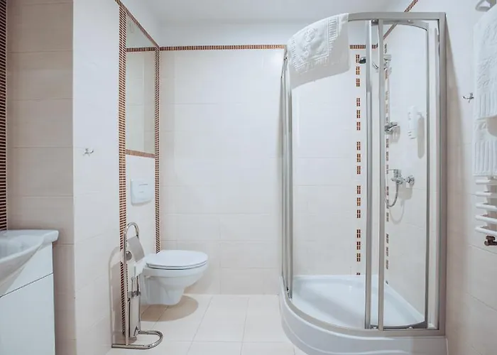 Miejsca Noclegowe I Restauracja Kaminski Hotel Kepno