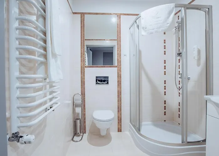 Hotel Miejsca Noclegowe I Restauracja Kaminski Kepno