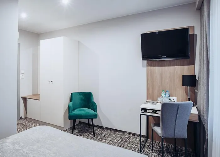 Hotel Miejsca Noclegowe I Restauracja Kaminski Kepno