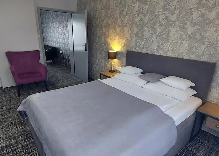 Hotel Miejsca Noclegowe I Restauracja Kaminski Kepno